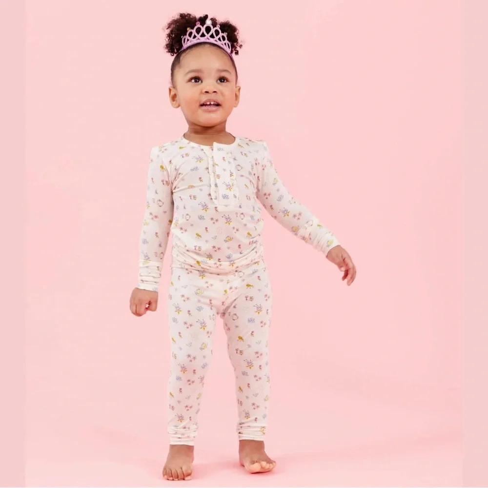 Magnetic Me Princess Friends Pajama Set - Picture 2 of 5